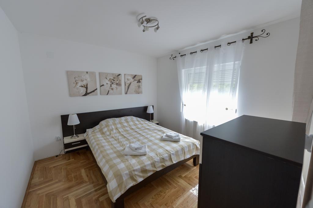 Park Srce Apartments Аранделовац Номер фото