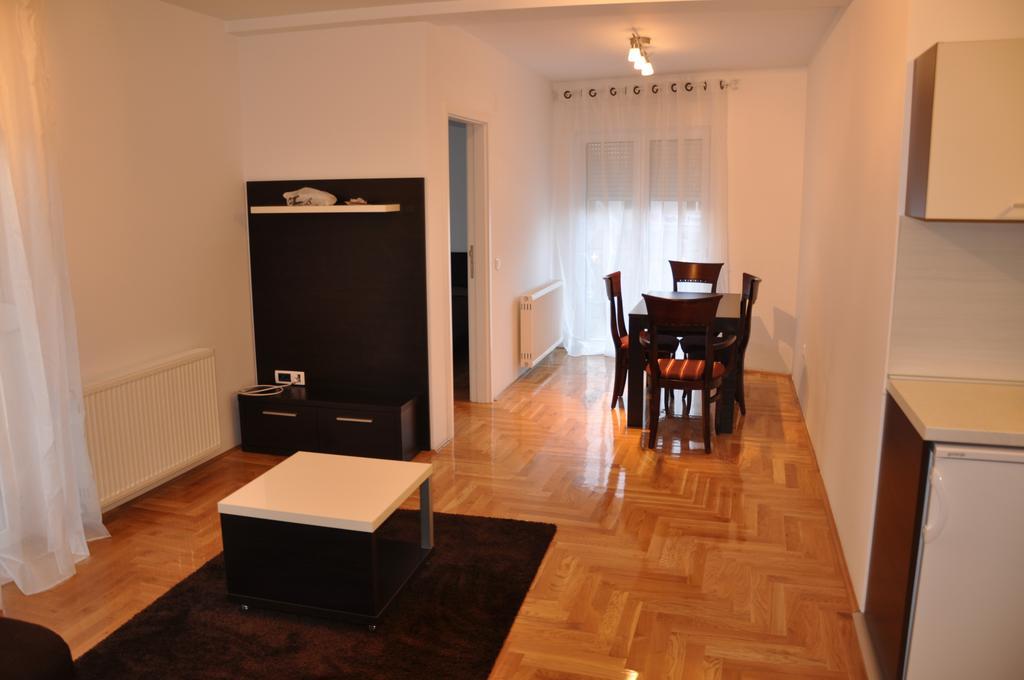 Park Srce Apartments Аранделовац Номер фото
